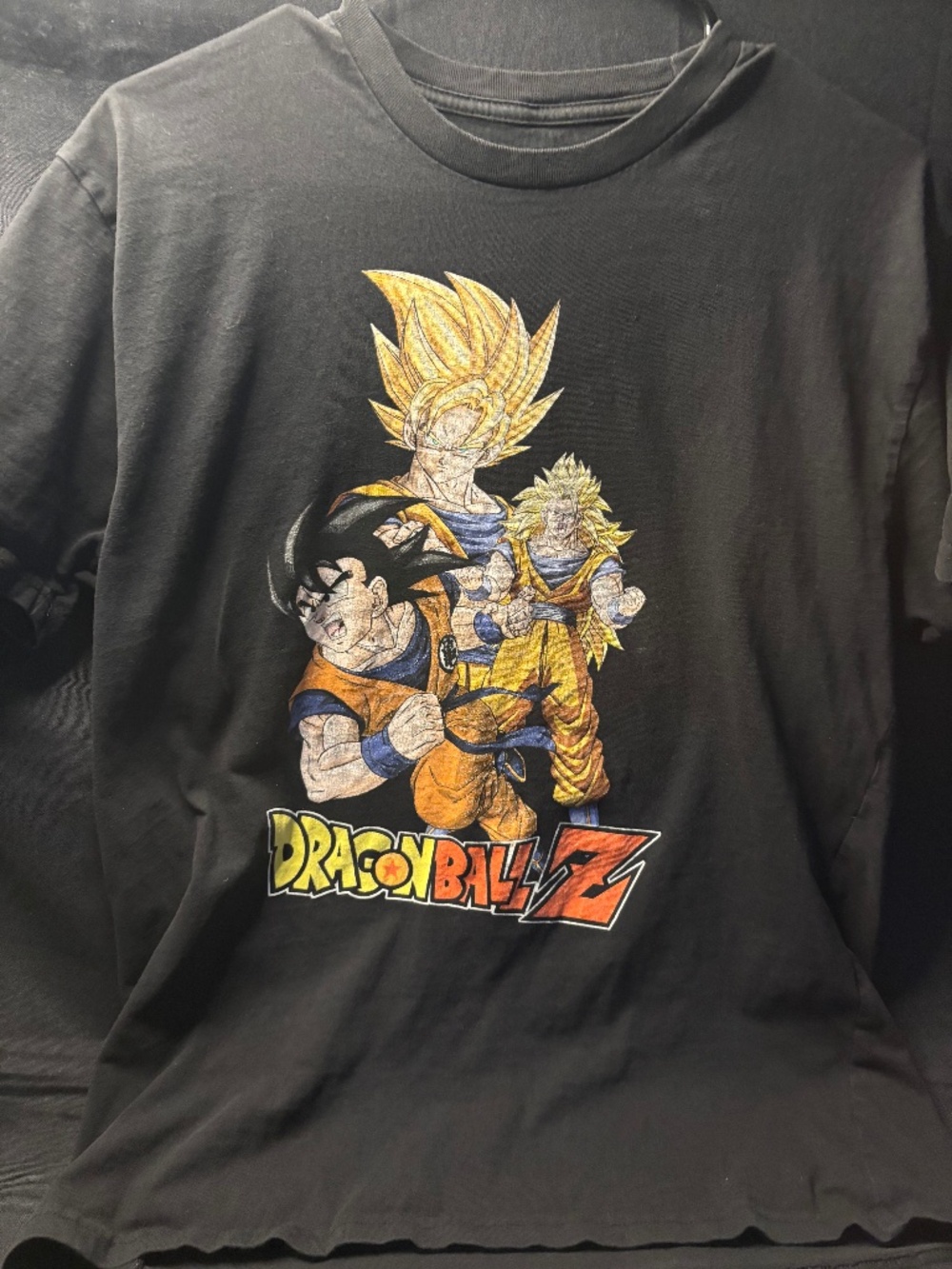 Dragon Ball Z Goku Super Saiyan Graphic T Shirt Men’s Large Black Anime Tee.